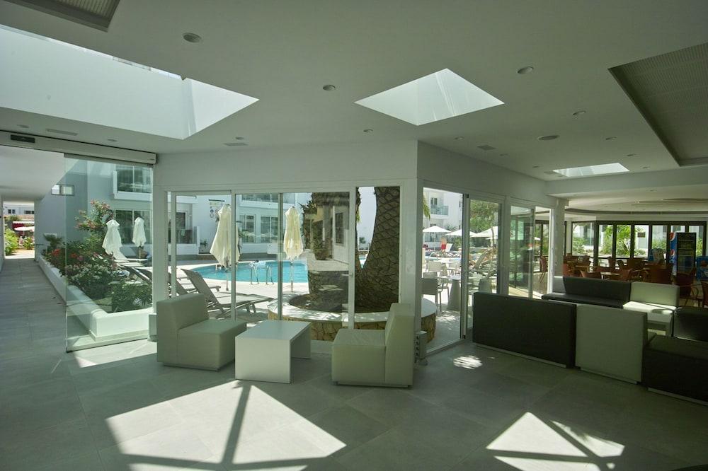 Balansat Resort Port de Sant Miguel Экстерьер фото